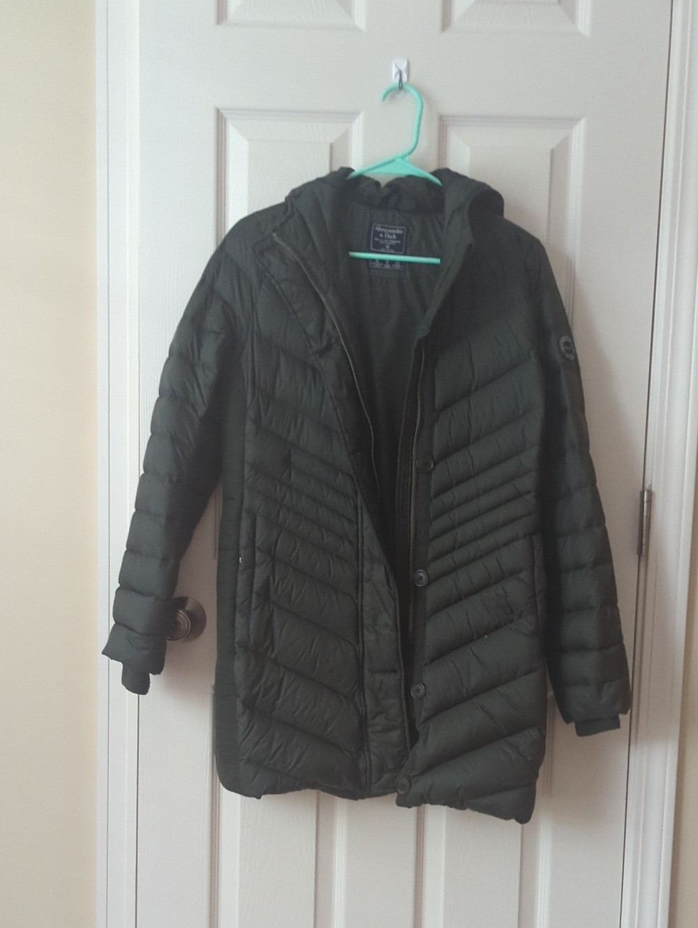 Abercrombie & Fitch Olive Green Puffer Jacket with Hood